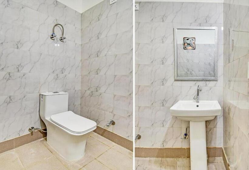 Трехместный Номер Классика, Oyo Flagship Hotel White Hut