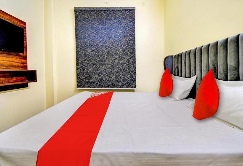 غرفة كلاسيكية ثلاثية, Oyo Flagship Hotel White Hut