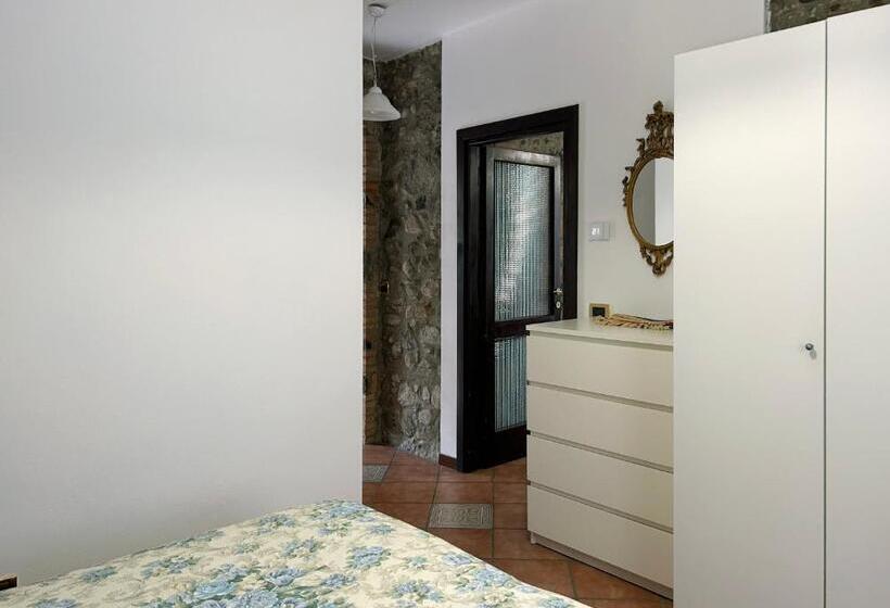 דירת חדר בקומת קרקע, Barzio Village Hideaway