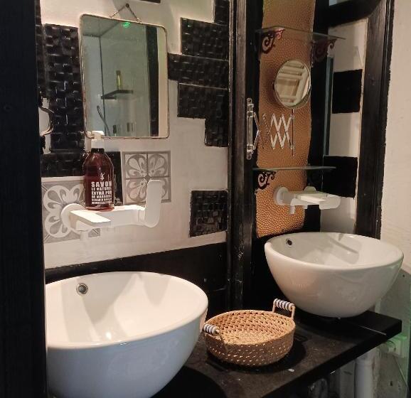 标准间, Chambre Line