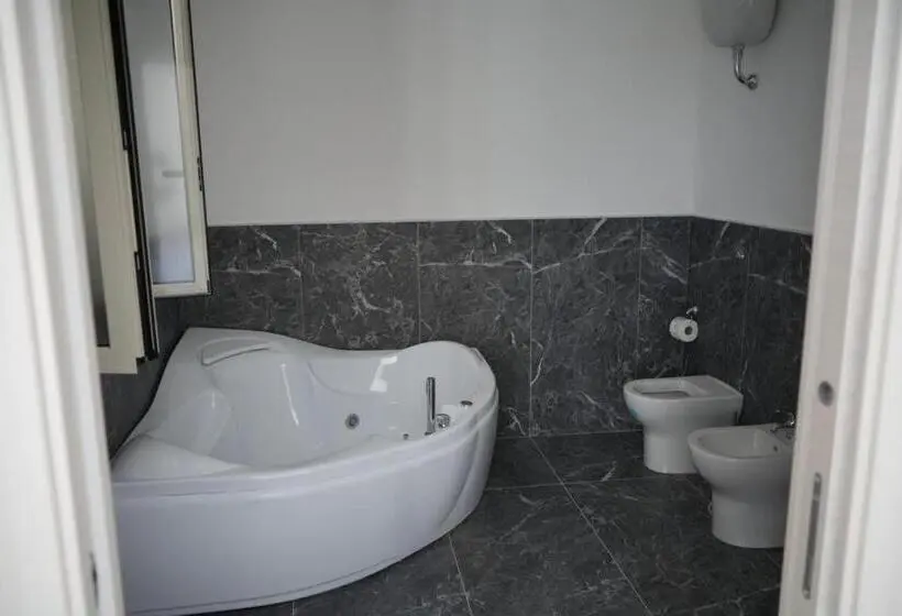 Standardrum med Jacuzzi, Le Sette Punte