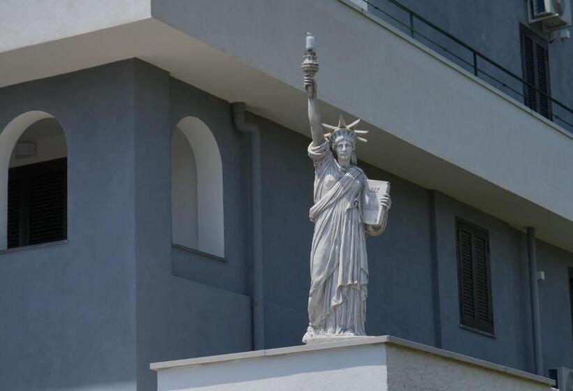 דירת חדר, Le Sette Punte