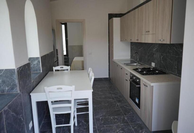 דירת חדר, Le Sette Punte