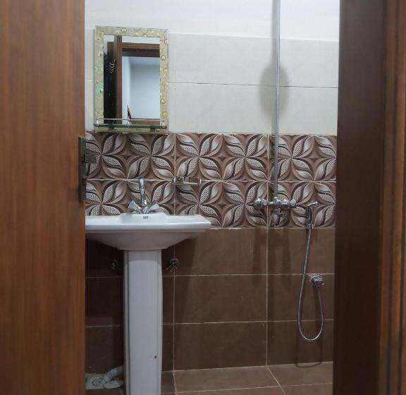 اتاق سوپریور با تخت بزرگ, Nursery Guesthouse