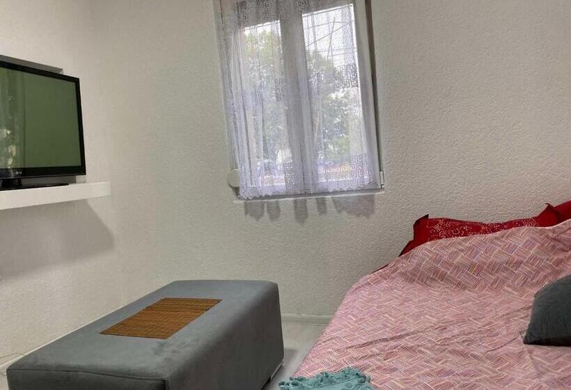 اتاق اکونومی, Skopje Motel