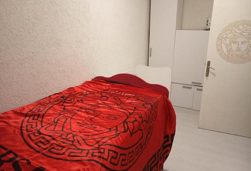 اتاق اکونومی یک تخته, Skopje Motel