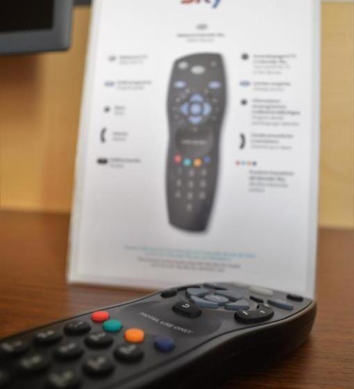 חדר משפחתי, The Bergamo West Motel