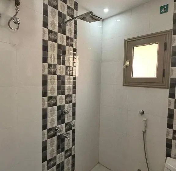 Huoneisto 3 Makuuhuonetta, المسك للوحدات الفندقيه الفاخره