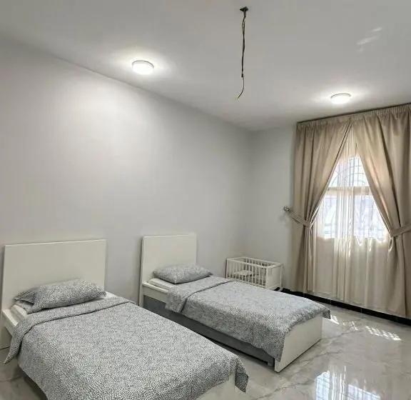 Huoneisto 3 Makuuhuonetta, المسك للوحدات الفندقيه الفاخره