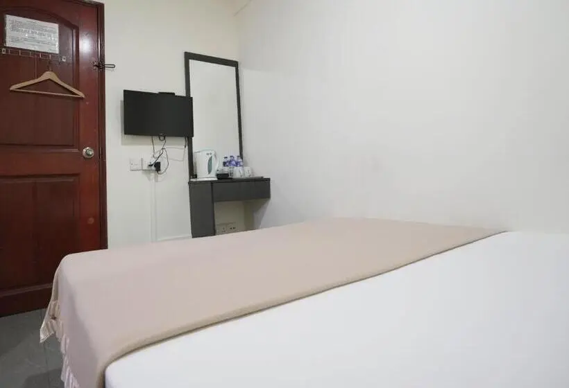 اتاق استاندارد, Amrise Hotel, Check In At 10pm, Check Out At 9am