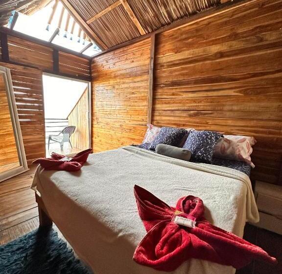 Deluxe Suite Sea View, B & B Maggy_beach