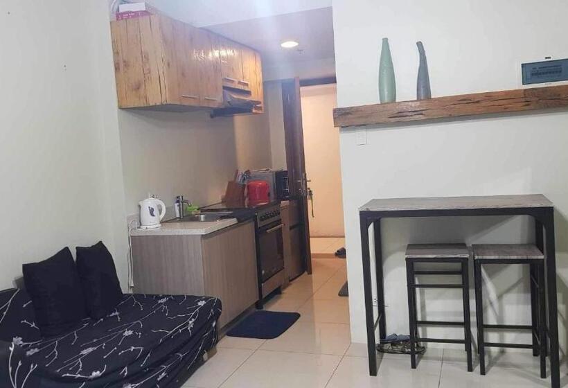 חדר סטודיו סטנדרד, Edward S Bed 1