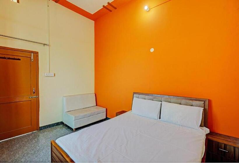 Трехместный Номер Классика, Oyo Vashudev Garden