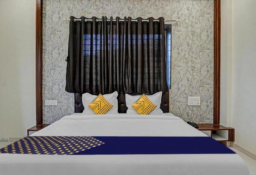 Classic Kolmen Hengen Huone, Spot On Mount View Lodging