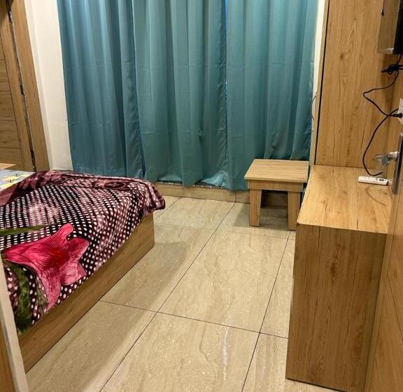 חדר סטנדרט, Avadh Guest House