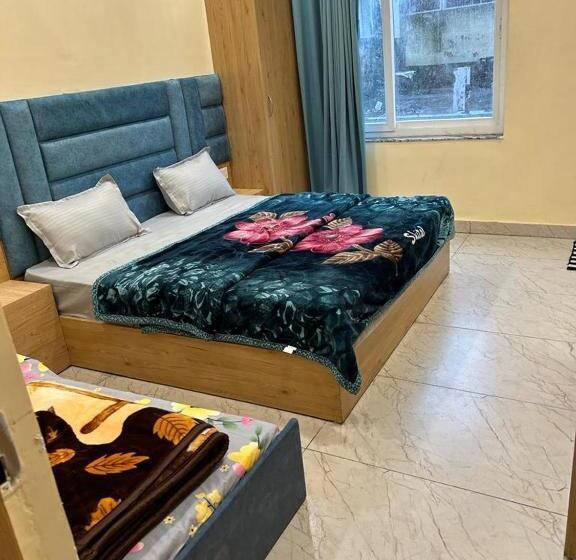 חדר סטנדרט, Avadh Guest House
