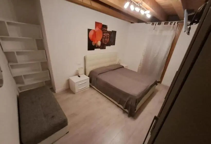 اتاق استاندارد, Central Luxury Garden Guest House