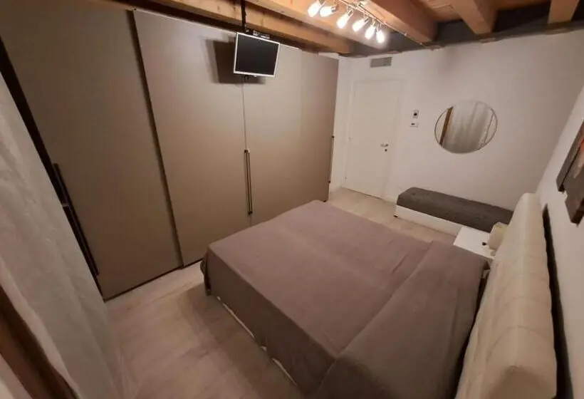 اتاق استاندارد, Central Luxury Garden Guest House