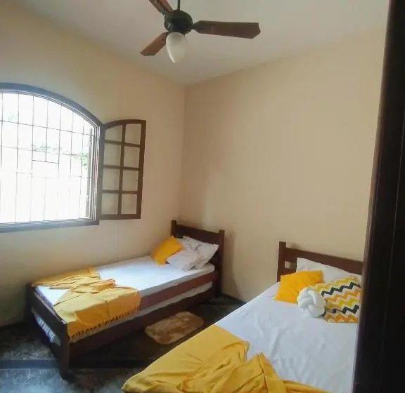 スタンダードトリプルルーム, Hostel Na Praia Com Ampla área De Lazer