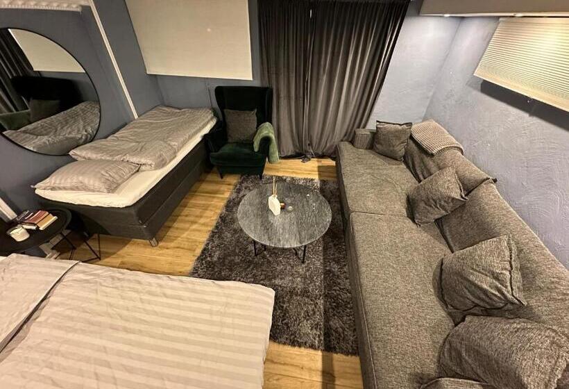 Номер Стандарт, Flamur & Vannis Bnb