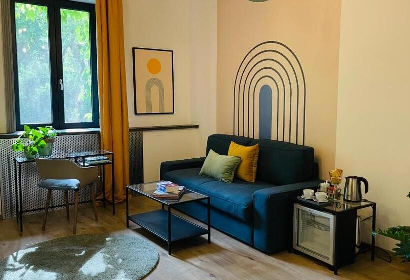 Трехместный Номер Deluxe, Fifteen Boutique Rooms Budapest With Self Check In