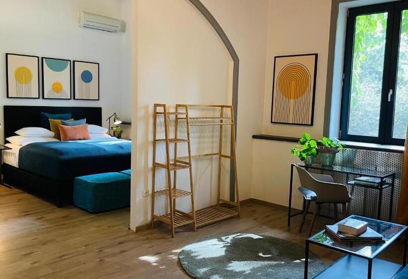 Трехместный Номер Deluxe, Fifteen Boutique Rooms Budapest With Self Check In