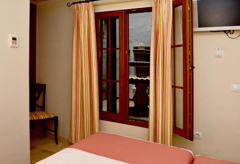 经济房, Hostal Al Andalus