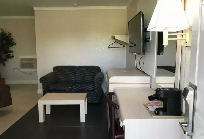 キングサイズベッドのスタンダードルーム, Apollo Inn Cocoa
