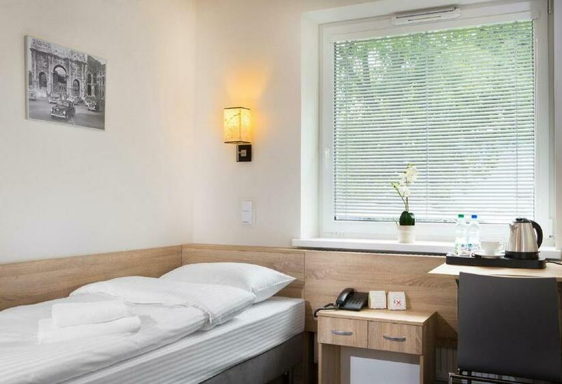 חדר סטנדרט יחיד, Automobil