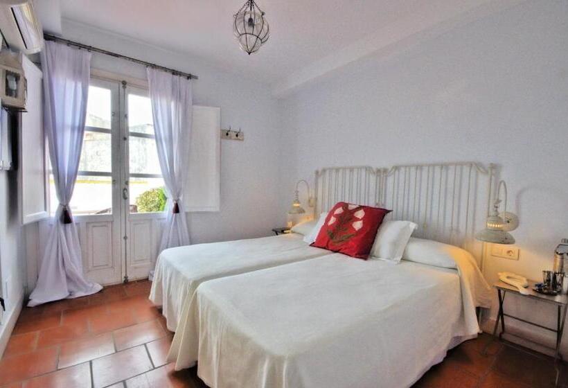 Номер Стандарт с Террасой, Benali Guest House