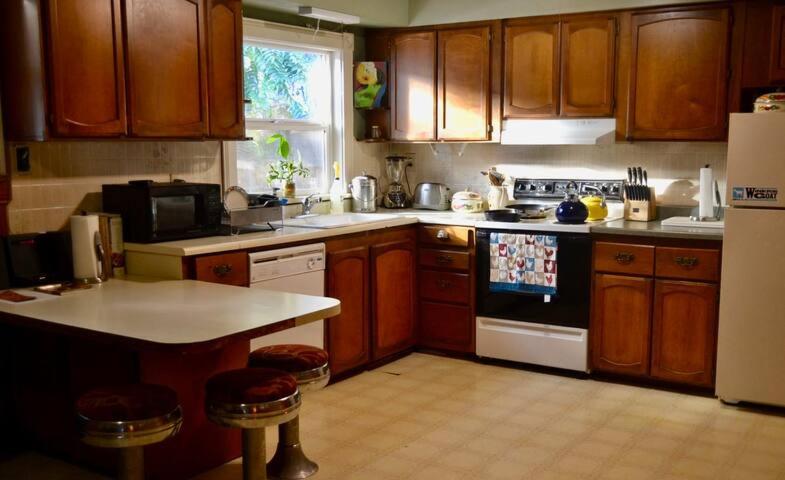 غرفة إقتصادية, Eugene Lodge And International Hostel