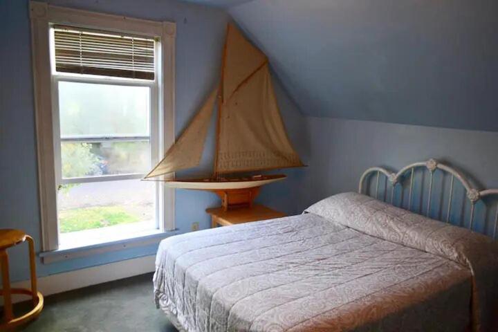 Номер Economy, Eugene Lodge And International Hostel