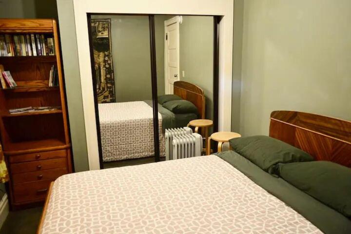 이코노미 룸, Eugene Lodge And International Hostel