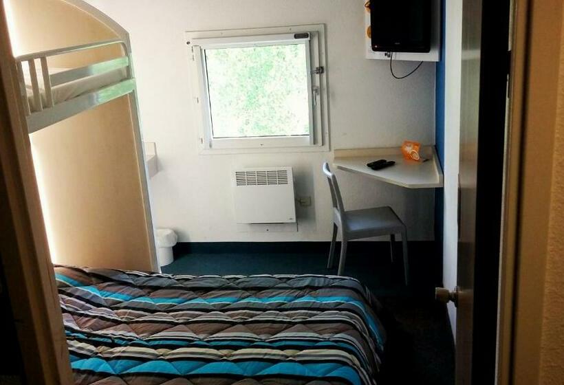 غرفة قياسية ثلاثية حمام مشترك, F1 Angers Ouest  Beaucouze