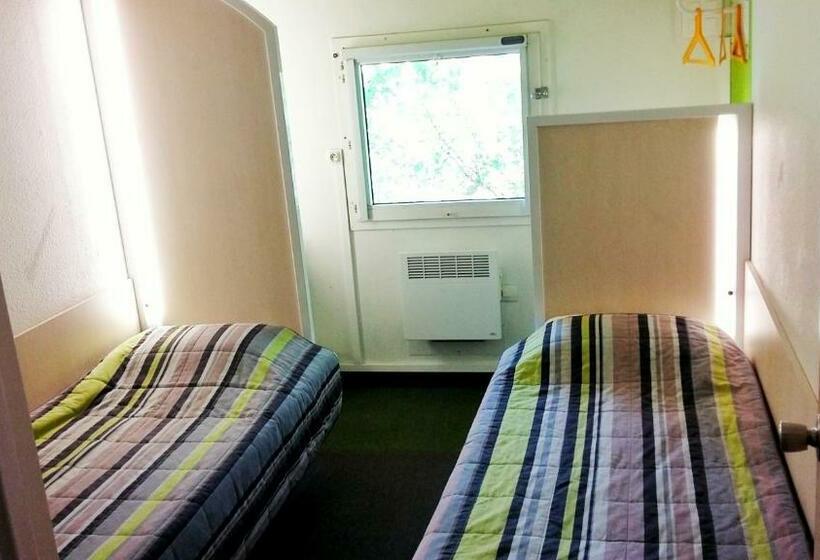 غرفة قياسية حمام مشترك, F1 Angers Ouest  Beaucouze