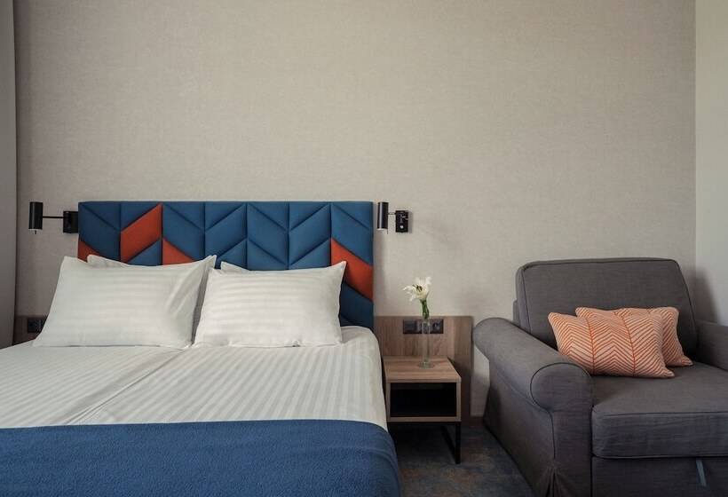 اتاق سوپریور, Faros Gdansk Airport