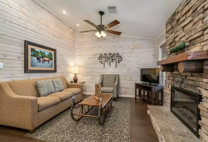 ツーベッドルーム　ヴィラ, Holiday Inn Club Vacations Piney Shores Resort At Lake Conroe