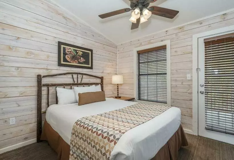 ツーベッドルーム　ヴィラ, Holiday Inn Club Vacations Piney Shores Resort At Lake Conroe