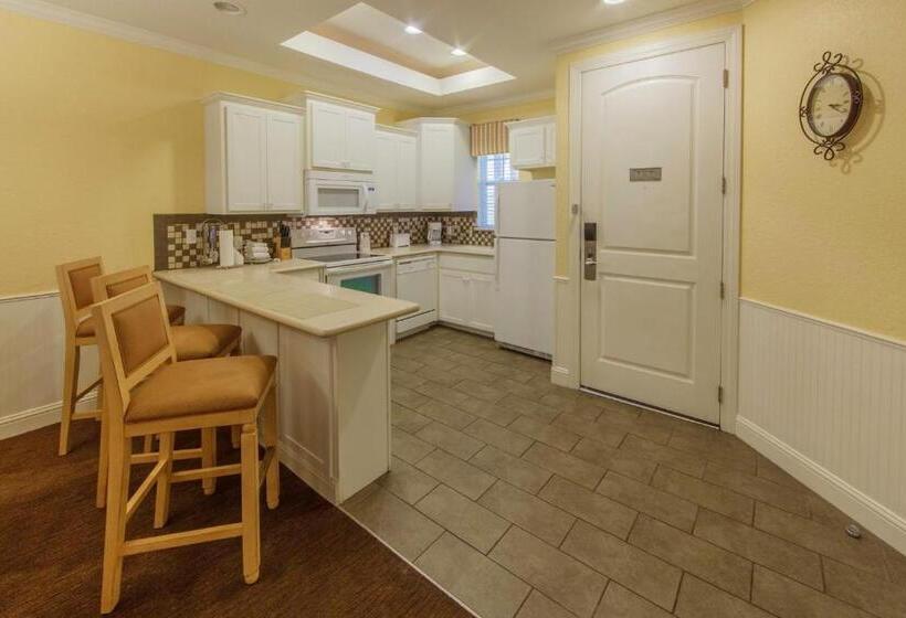 Вилла 2 Спальни, Holiday Inn Club Vacations Piney Shores Resort At Lake Conroe