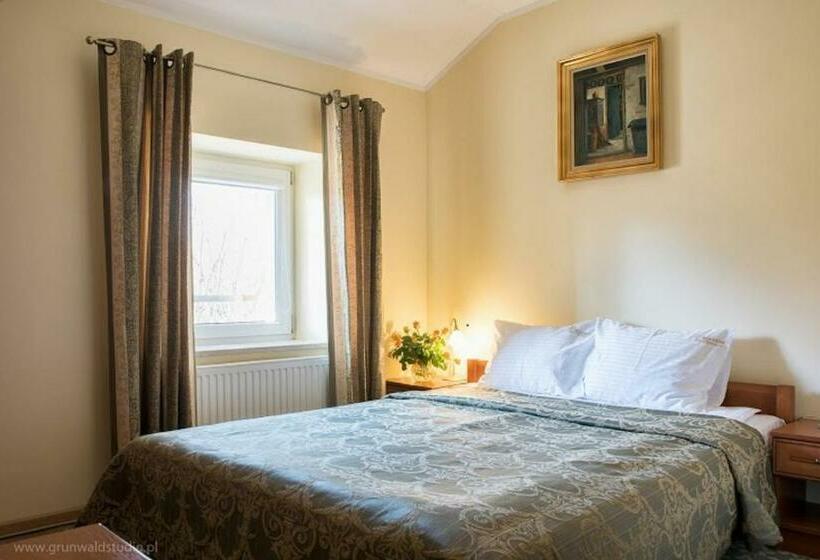 غرفة قياسية, I Restauracja Brochów