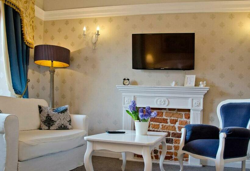 آپارتمان لوکس 1 خوابه, Sleepwalker Boutique Suites