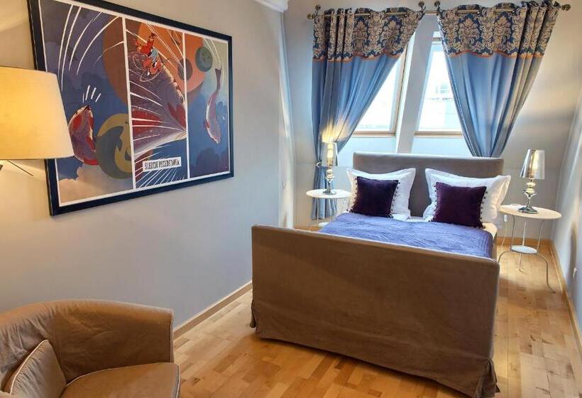 آپارتمان لوکس 2 خوابه, Sleepwalker Boutique Suites