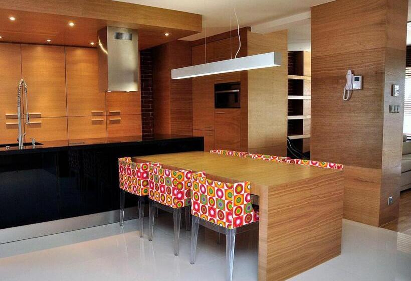 اتاق پنت هاوس, Sleepwalker Boutique Suites