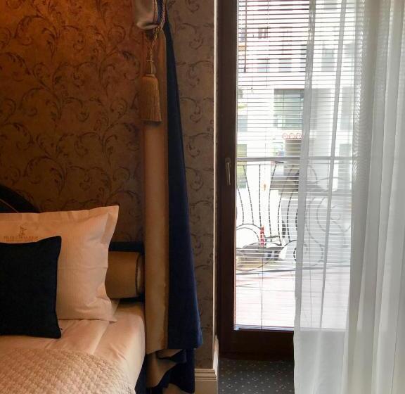 اتاق لوکس یک تخته, Sleepwalker Boutique Suites