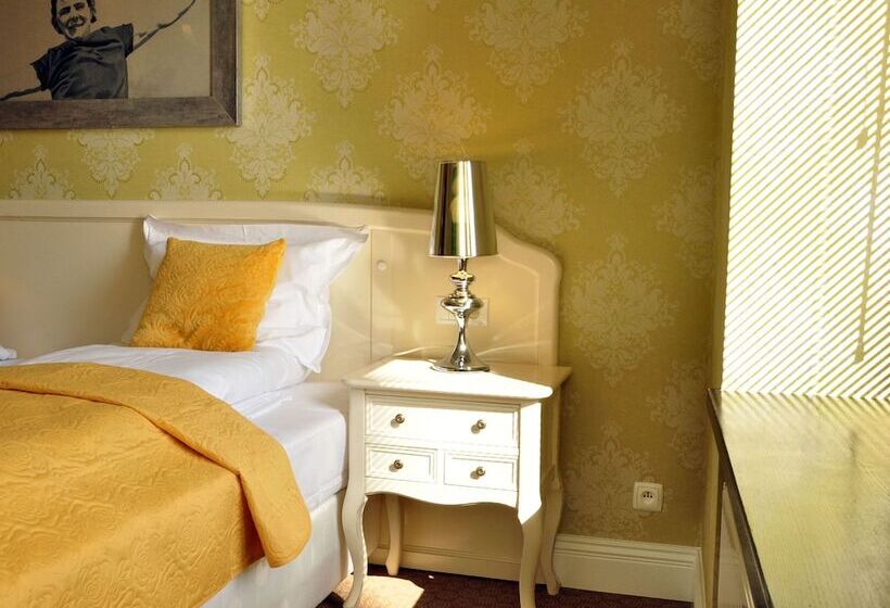 اتاق لوکس, Sleepwalker Boutique Suites