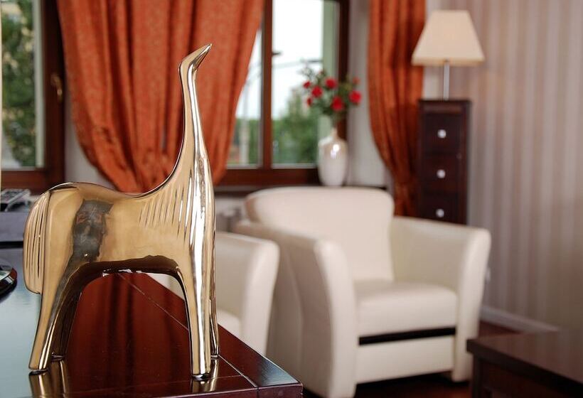 آپارتمان لوکس 1 خوابه, Sleepwalker Boutique Suites