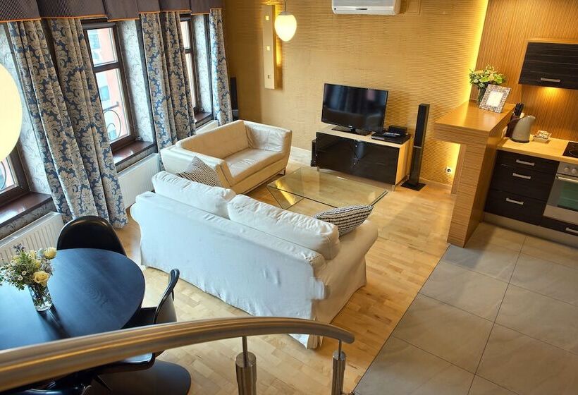 آپارتمان لوکس 2 خوابه, Sleepwalker Boutique Suites