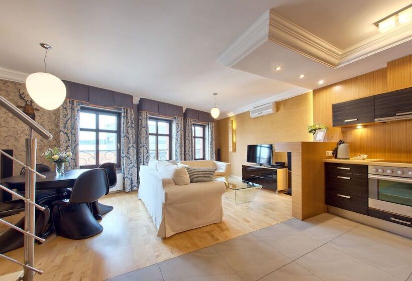 آپارتمان لوکس 2 خوابه, Sleepwalker Boutique Suites