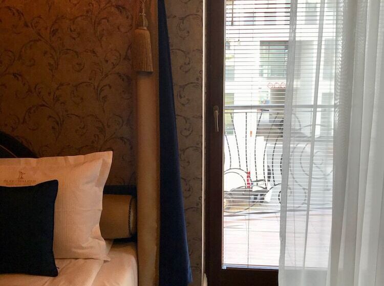 اتاق لوکس یک تخته, Sleepwalker Boutique Suites