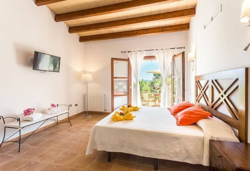 带露台的小型套房, Finca Son Ametler